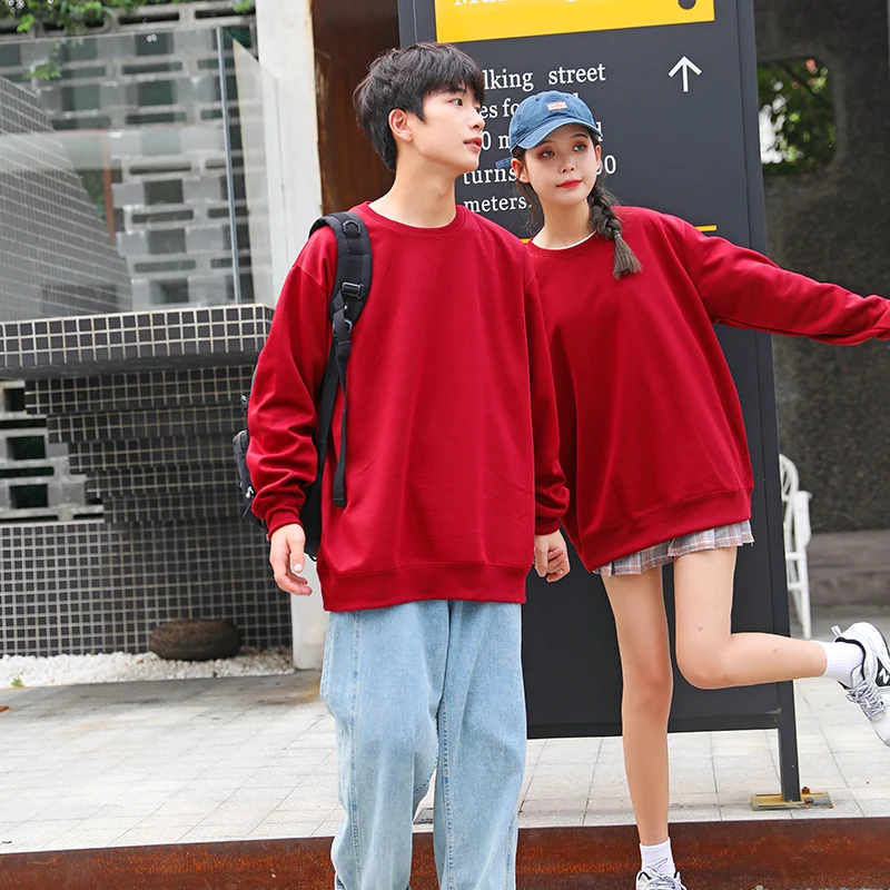 วิธีการล้างและดูแลเสื้อสเวตเตอร์คอลูกเรือของคุณเพื่อให้มันดูสด